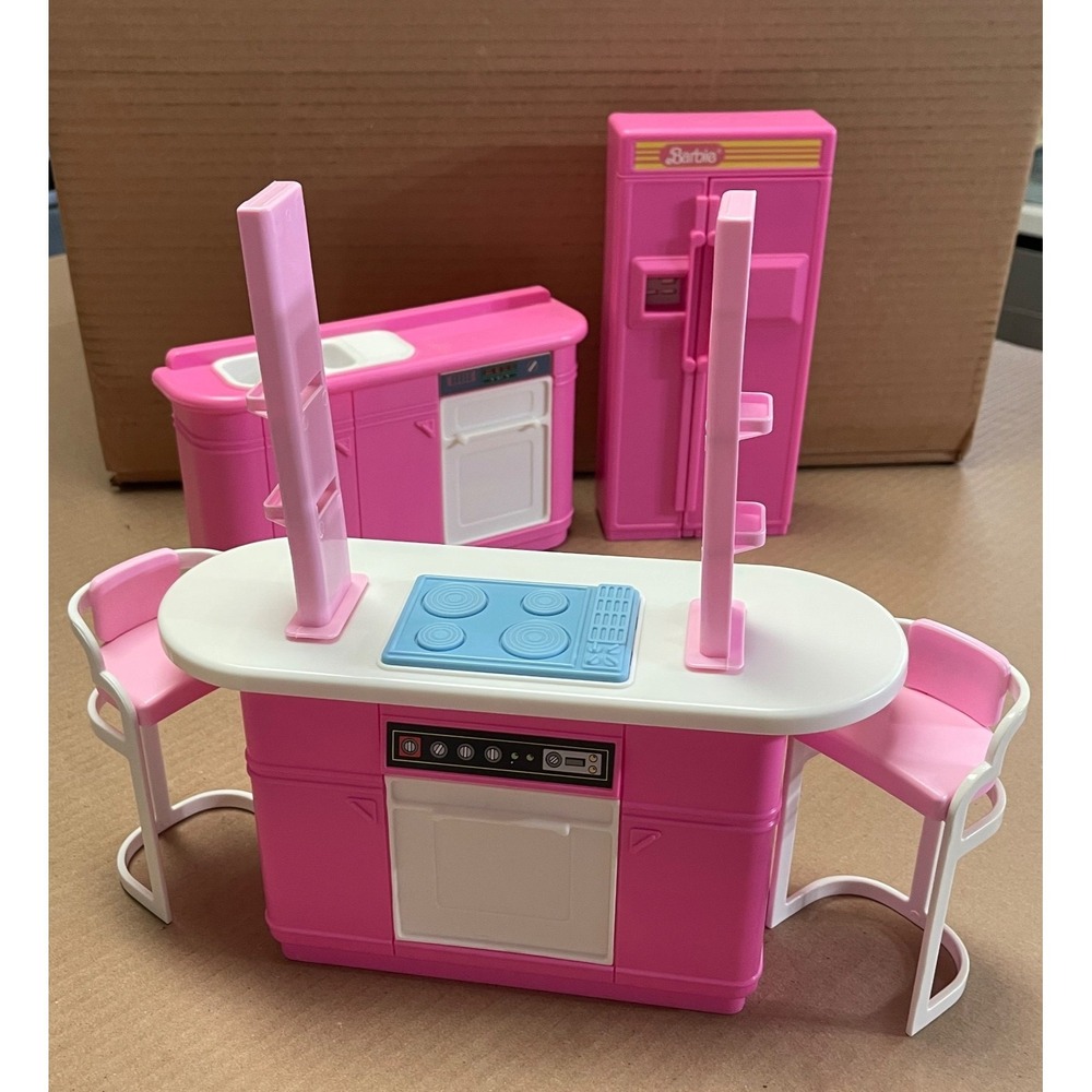 Vintage 1990 Mattel Barbie Kitchen Playset‎ Lot Refrigerator, Stove, & Sink